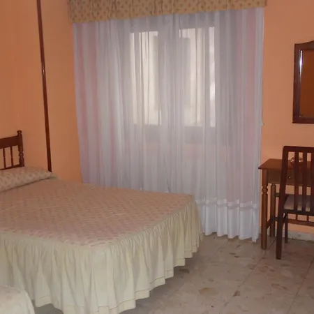 Favila Otel Oviedo