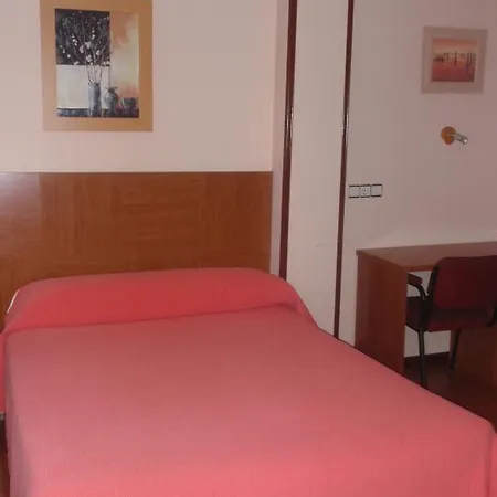 Favila Готель 2*